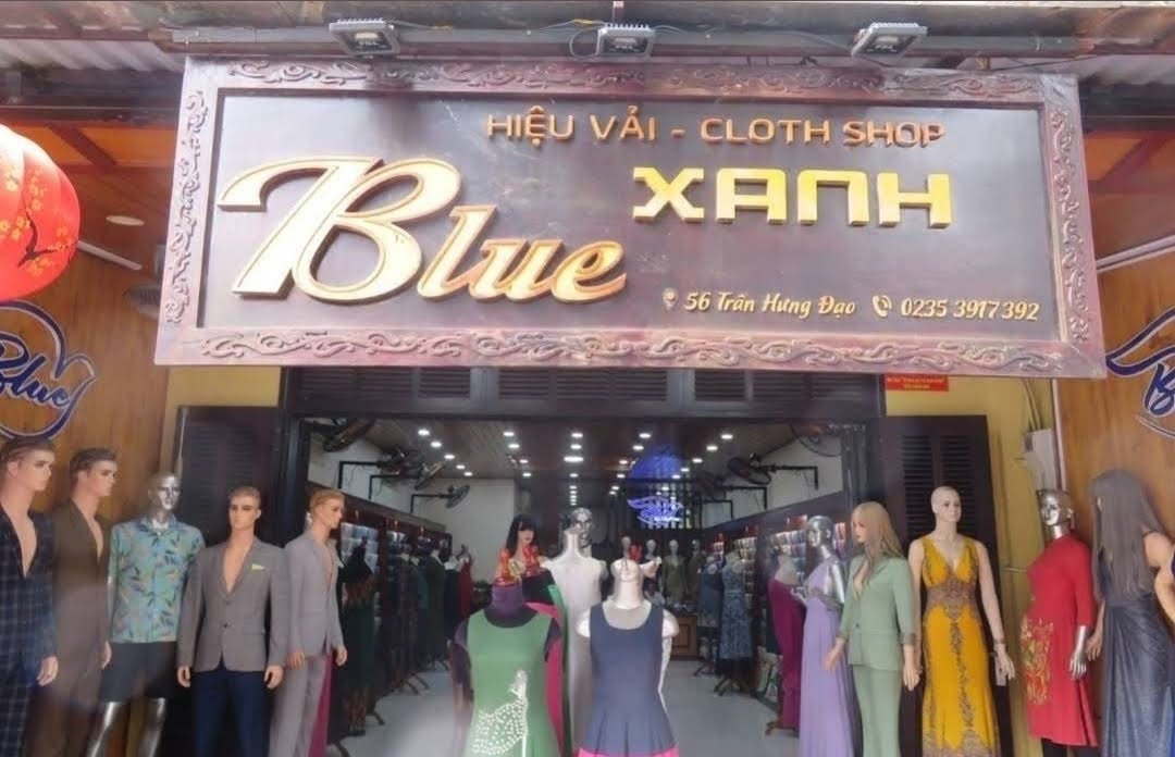 Blue Ms. Tam Tam, tailor for suits and shirts in Hoi An — photo 1 of 6