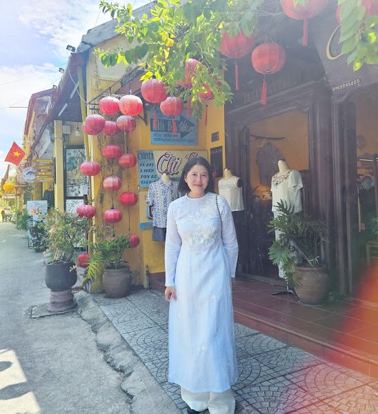 Chiba Boutique, tailor for embroidery and linen in Hoi An — photo 2 of 6