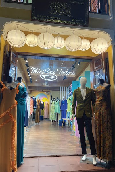 Co May Tailor Hoi An, tailor for suits and shirts in Hoi An — photo 5 of 6