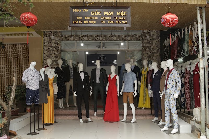 Corner Tailors, tailor for suits and dresses in Hoi An — photo 5 of 6