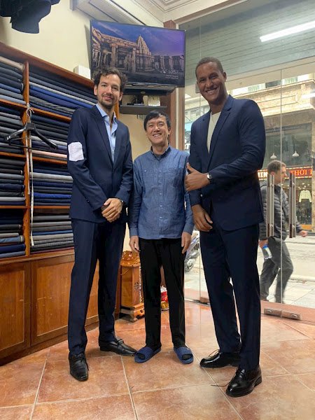 Duc Minh Tailor, tailor for suits and three-piece suits in Hanoi — photo 5 of 5