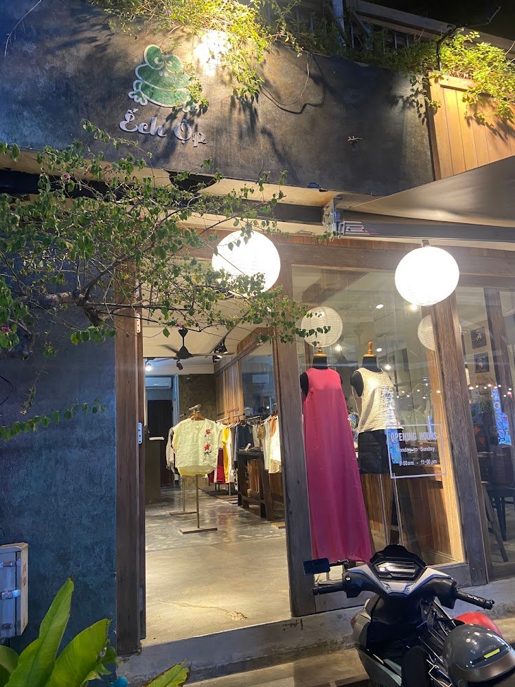 Ếch Ộp Store, tailor for dresses and tops in Hue — photo 1 of 6
