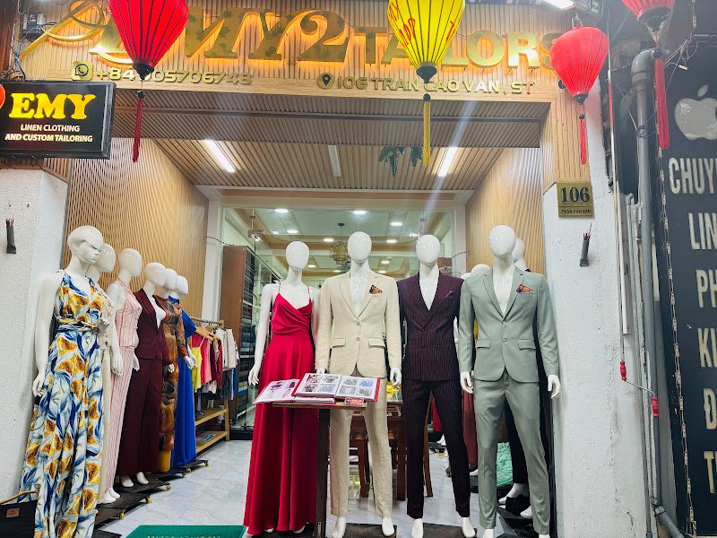 Emy Custom Tailor, tailor for suits and dresses in Hoi An — photo 2 of 6