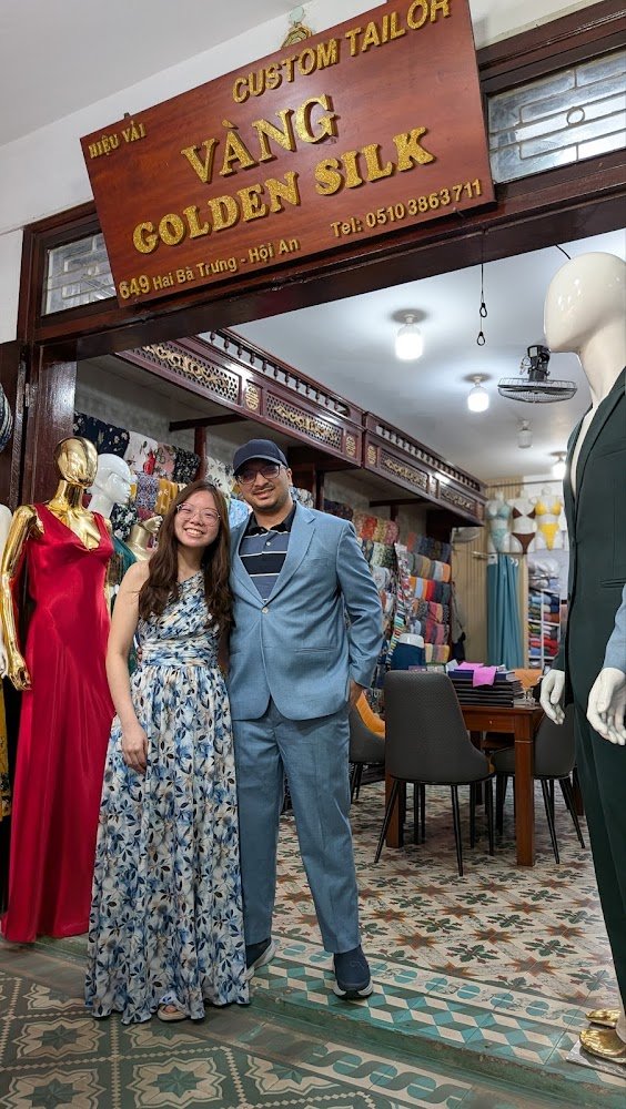 Golden Silk Tailor Hoi An, tailor for silk pajamas and dresses in Hoi An — photo 1 of 6