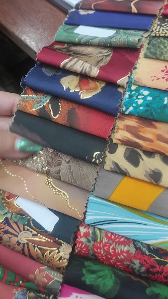 Golden Silk Tailor Hoi An, tailor for silk pajamas and dresses in Hoi An — photo 4 of 6