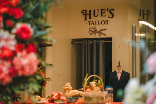 Hue's Tailor, tailor for suits and sport coats in Hanoi — photo 2 of 6