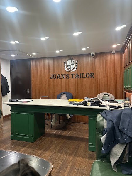 Juan's Tailor, tailor for suits and shirts in Hanoi — photo 5 of 6