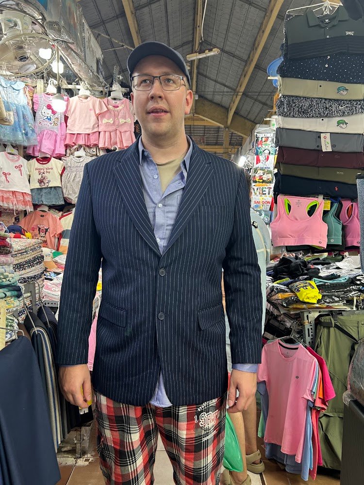 Long Tailor, tailor for suits and shirts in Ho Chi Minh City (Saigon) — photo 1 of 5
