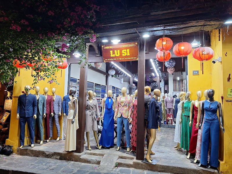 Lusi Tailor Shop, tailor for suits and shirts in Hoi An — photo 5 of 6