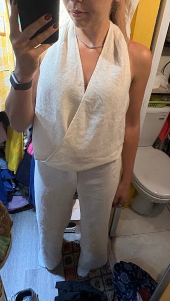 May, tailor for linen and silk in Hanoi — photo 3 of 6