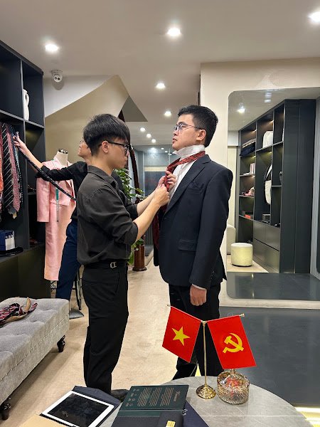 May vest đẹp Hà Nội, tailor for suits and wedding suits in Hanoi — photo 2 of 6