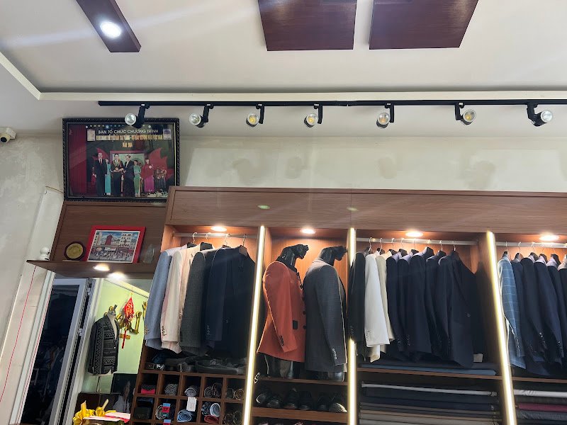 Nhà May Lin's Veston, tailor for suits and shirts in Hue — photo 3 of 6