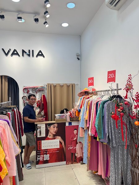 Nhà May NA, tailor for ao dai and dresses in Ho Chi Minh City (Saigon) — photo 3 of 6