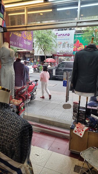Nice Silk Tailor, tailor for suits and tuxedos in Ho Chi Minh City (Saigon) — photo 3 of 6