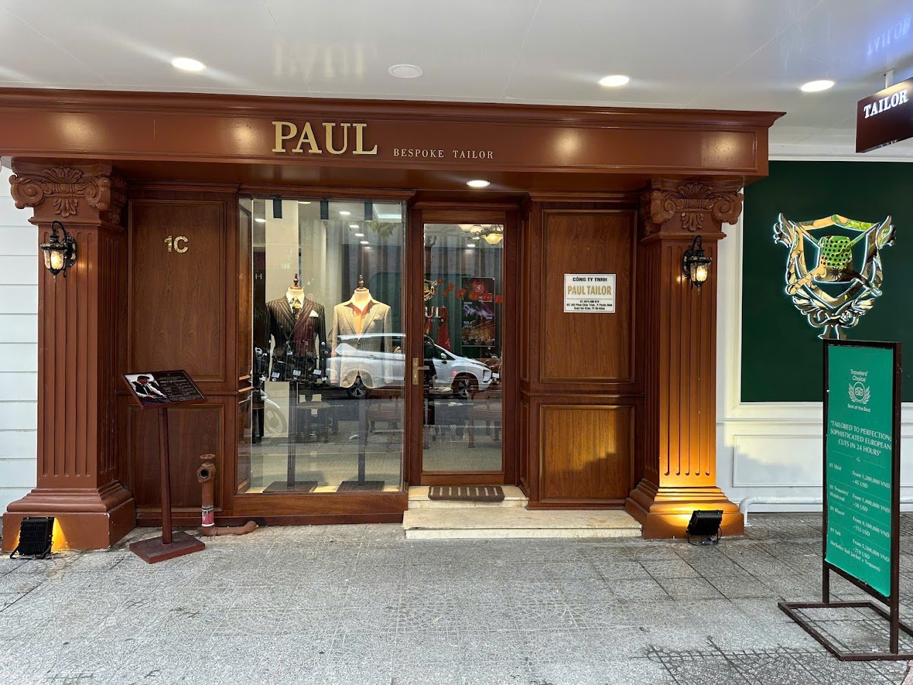 Paul Tailor, tailor for suits and vests in Da Nang — photo 1 of 6