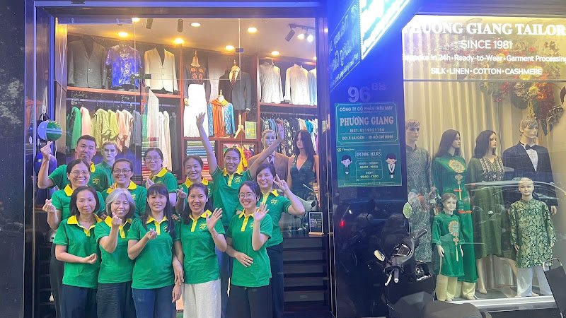 Phương Giang Tailor, tailor for ao dai and suits in Ho Chi Minh City (Saigon) — photo 2 of 6