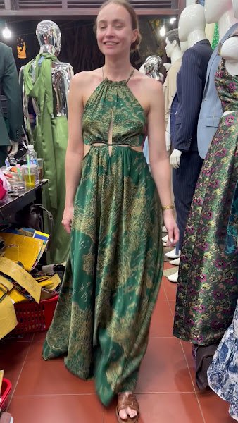Phuong Na Tailor, tailor for dresses and suits in Hoi An — photo 5 of 6