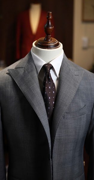 Ramaydy Bespoke, tailor for suits and wedding suits in Hanoi — photo 4 of 5
