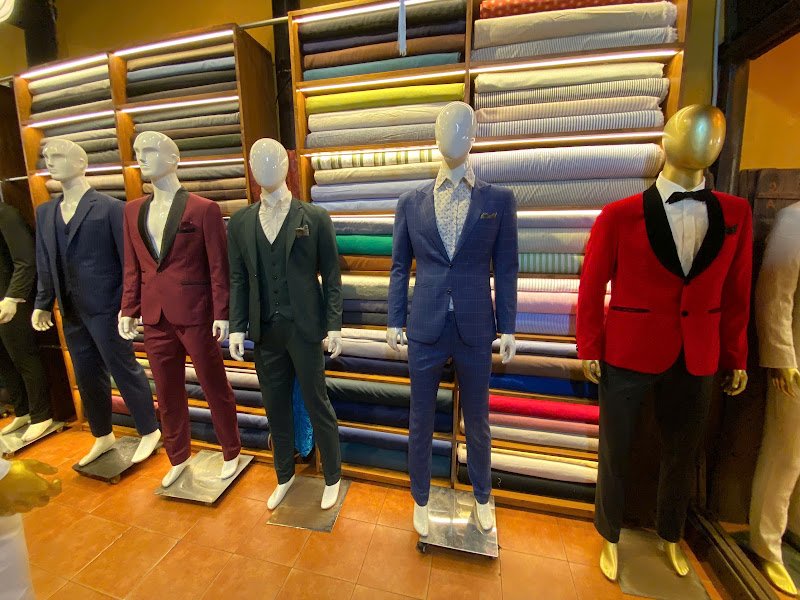SuBin Tailor Hoi An, tailor for suits and dresses in Hoi An — photo 3 of 6