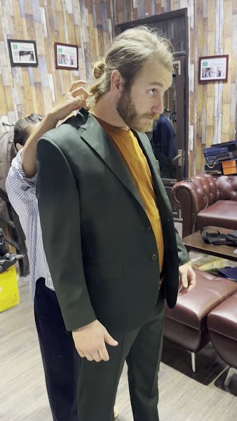 Tailor Bros, tailor for suits and tuxedos in Hanoi — photo 4 of 6
