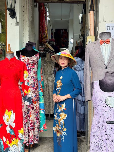 Tailor's Alley Clothing and Tailor, tailor for dresses and trousers in Ho Chi Minh City (Saigon) — photo 4 of 6