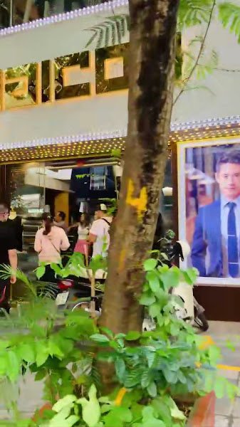 Thaicom, tailor for suits and tuxedos in Hanoi — photo 4 of 6