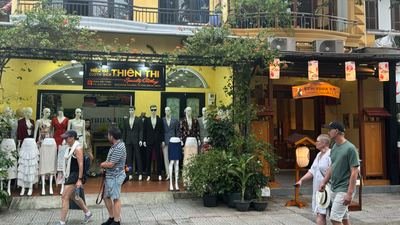 Thien Thi Tailor — suits in Hoi An