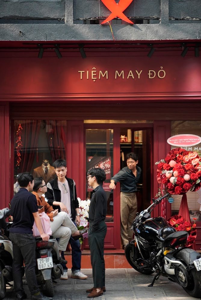 Tiệm may Đỏ, tailor for suits and dresses in Hanoi — photo 1 of 6