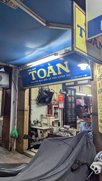 Toan Tailor, tailor for alterations and copying your garments in Ho Chi Minh City (Saigon) — photo 2 of 6