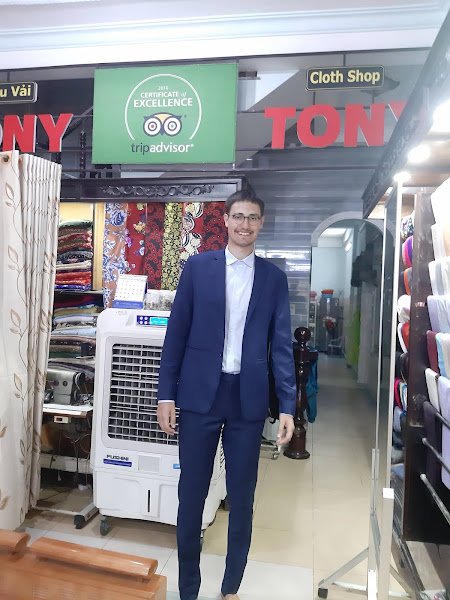 Tony The Tailor, tailor for suits and shirts in Hoi An — photo 2 of 6