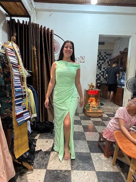 Trang Tailor, tailor for linen and suits in Hoi An — photo 3 of 6