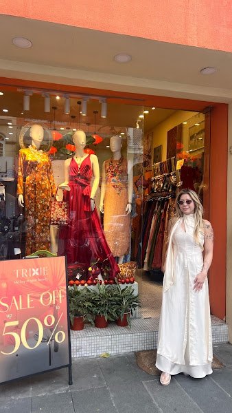 Trixie Silk, tailor for ao dai and silk in Ho Chi Minh City (Saigon) — photo 5 of 6