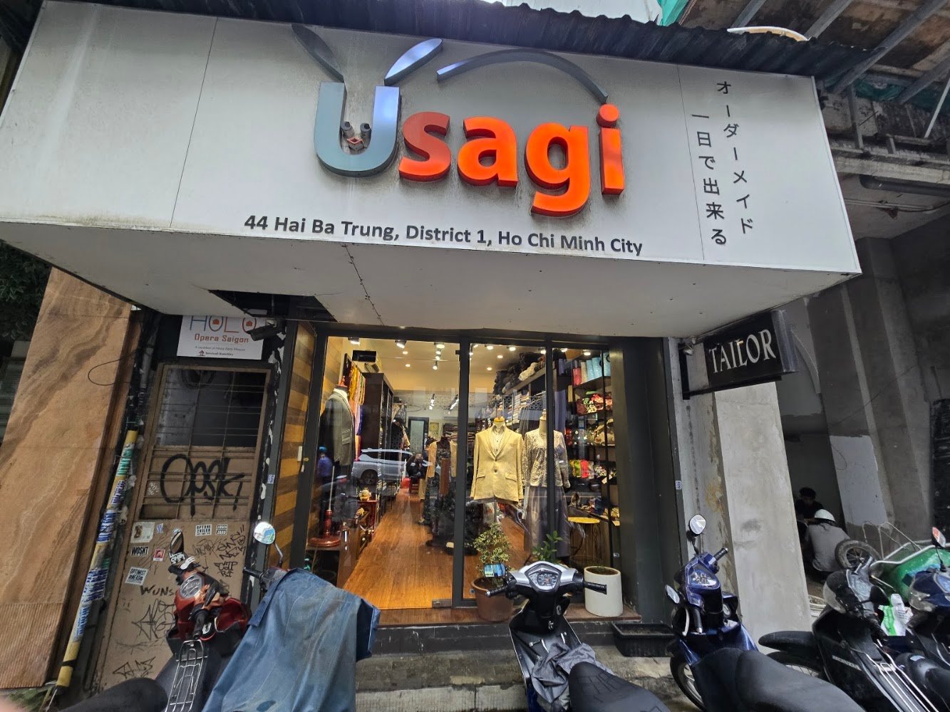 うさぎ オーダーメイド, tailor for suits and shirts in Ho Chi Minh City (Saigon) — photo 1 of 6