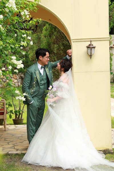 V.Man Tailor, tailor for suits and wedding suits in Ho Chi Minh City (Saigon) — photo 3 of 5