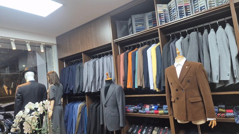 Vest Biên Hoà, tailor for suits and vests in Ho Chi Minh City (Saigon) — photo 3 of 6