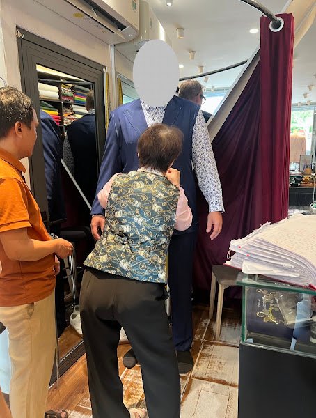 Viet Thanh Silk, tailor for suits and silk in Ho Chi Minh City (Saigon) — photo 3 of 6
