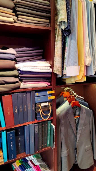 Viet Thanh Silk, tailor for suits and silk in Ho Chi Minh City (Saigon) — photo 4 of 6