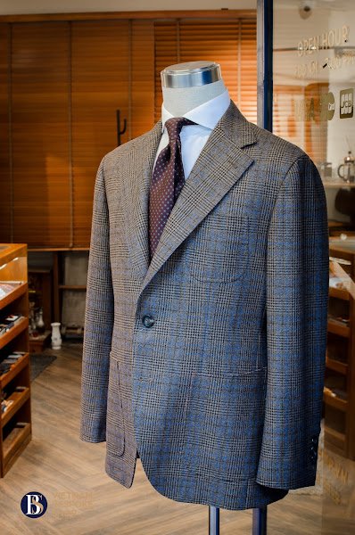 Vietnam Bespoke Shop, tailor for suits and jackets in Hanoi — photo 4 of 6