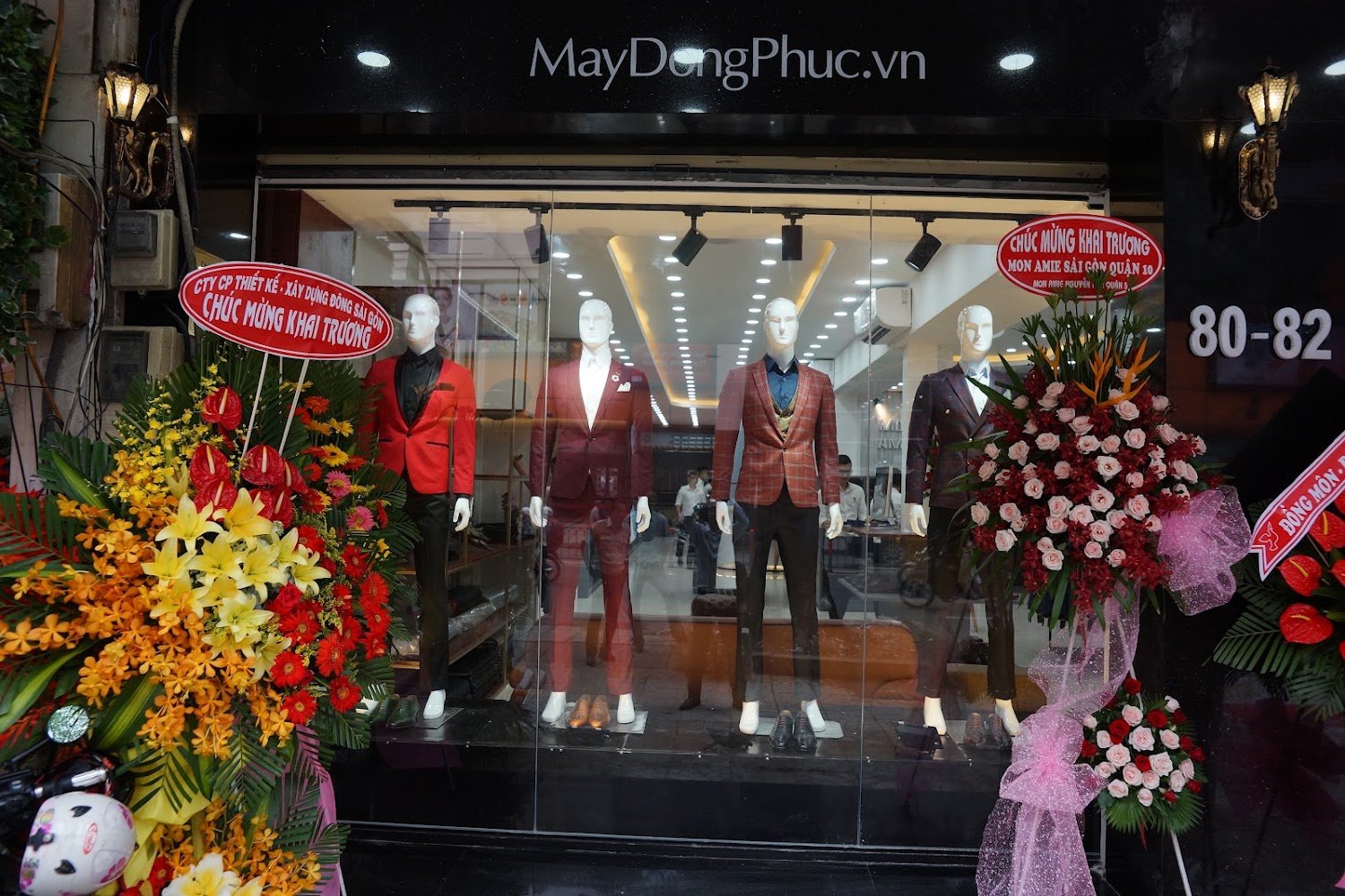 Wedding Suit & Service Company Mon Amie, tailor for suits and wedding suits in Ho Chi Minh City (Saigon) — photo 1 of 6