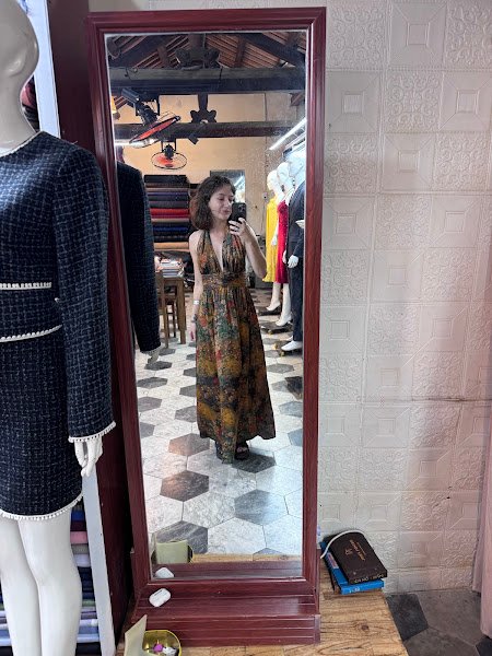 Win Tailor Hoi An, tailor for suits and dresses in Hoi An — photo 3 of 6