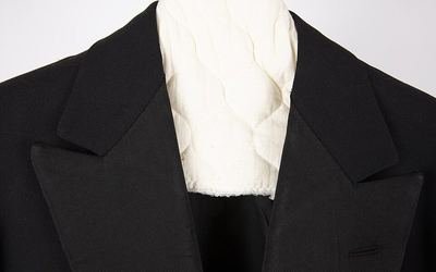 Coat & jacket tailors in Saigon