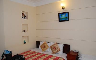 Hotel delivery tailors in Saigon
